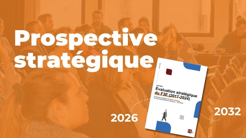 Texte 'Prospective stratégique 20206-2032' sur un fond orange